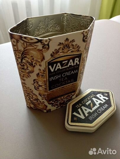 Банка из-под чая жестяная