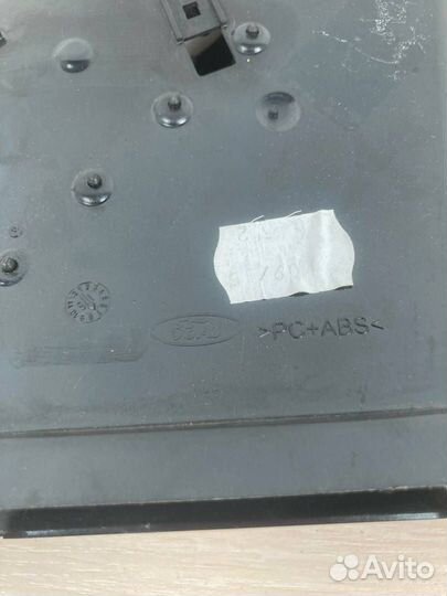 Дефлектор обдува салона правый верхний Ford Kuga 2