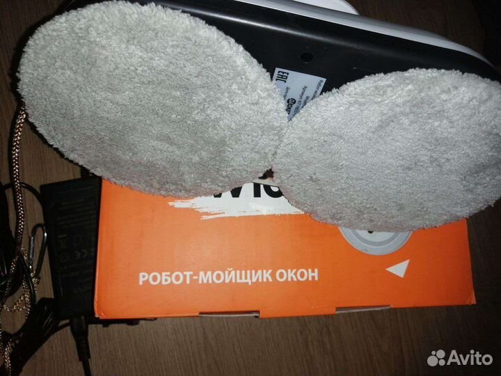 Робот - мойщик окон dBot новый W100