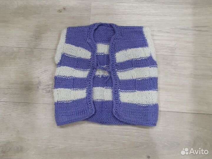 Жилетка вязаная и носки