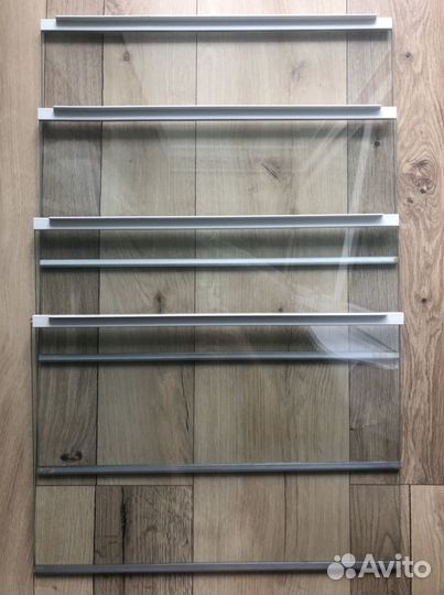 Ящики и полки холодильника Hotpoint Ariston