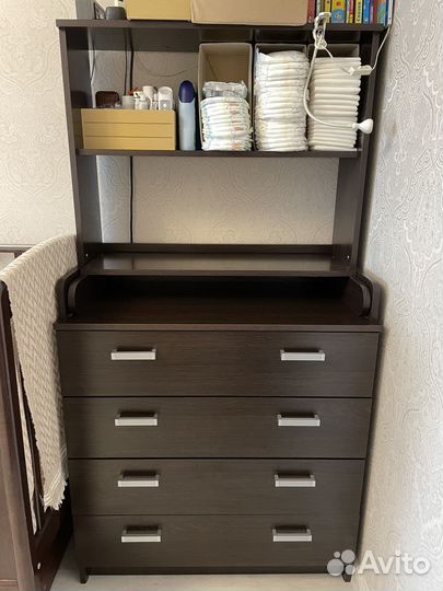 Детский пеленальный комод с полками