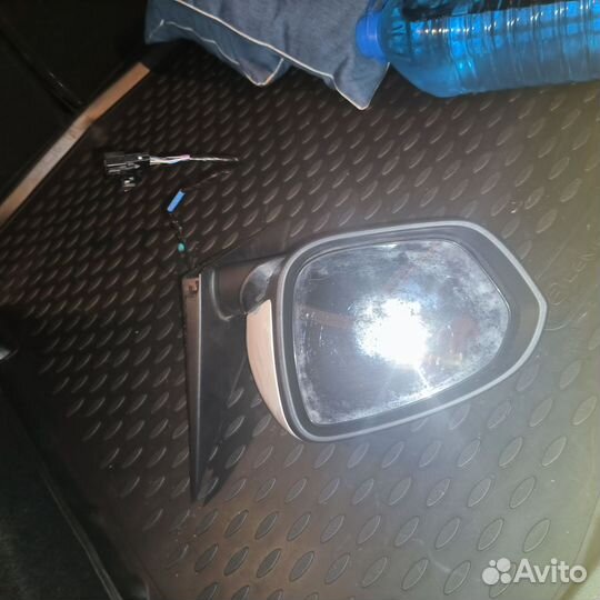 Продам зеркало Рено Аркана 2021 года