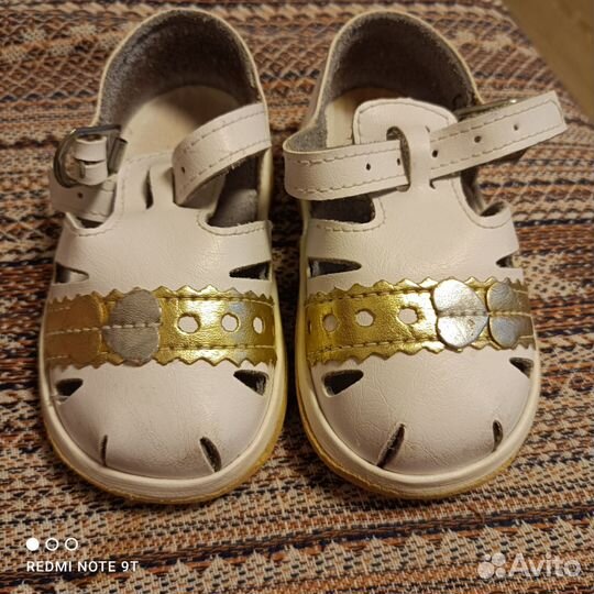 Сандалии для девочки