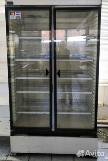 Холодильный шкаф