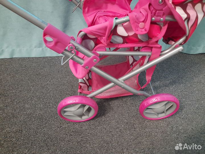 Игрушечная коляска для кукол