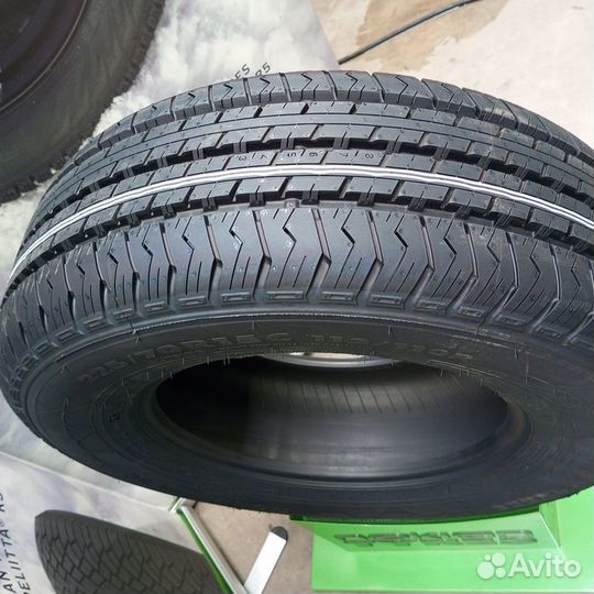 Ikon Tyres Nordman SC 225/70 R15 112R