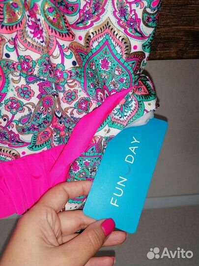 Новый купальник 146р