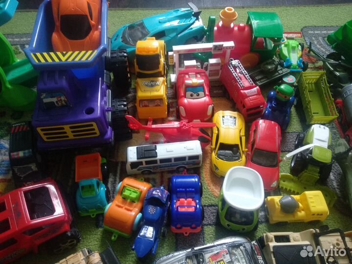Игрушки бу машинки