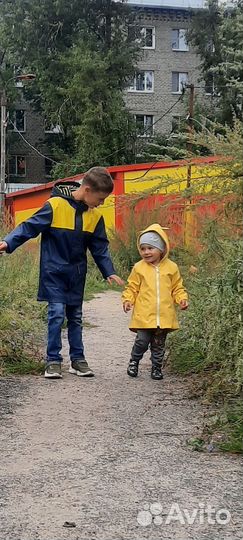 Куртка,ветровка,плащ,дождевик 134-140