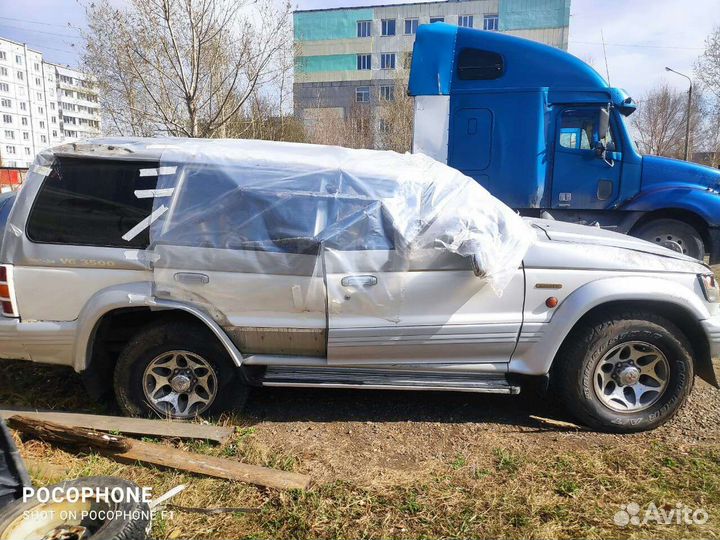 Mitsubishi Pajero по запчастям