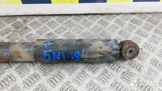 Амортизатор задний land rover range rover 2 (5NI19