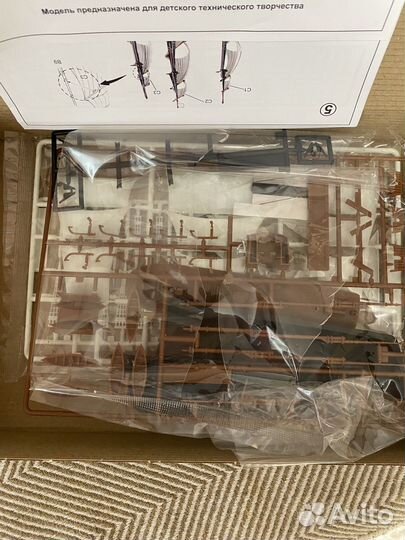 Сборная модель корабля из пластика