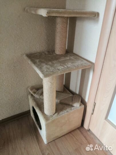 Домик для кошки с когтеточкой