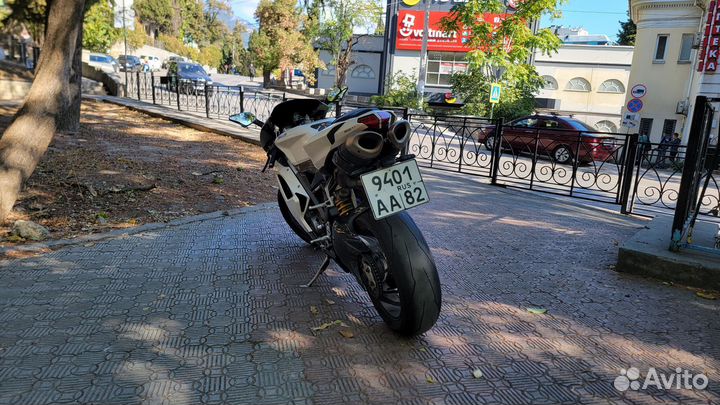 Ducati 848