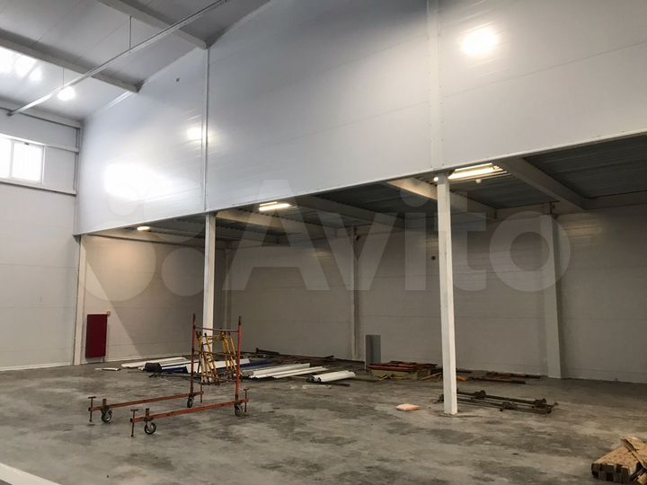 Склад с пандусом 1000 м2 + офис 170 м2