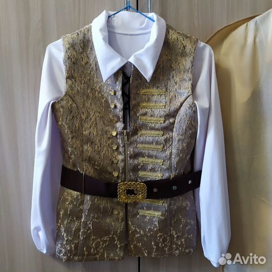 Костюм для выступлений р.146