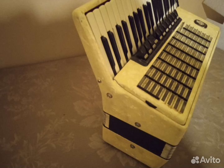 Аккордеон weltmeister stella