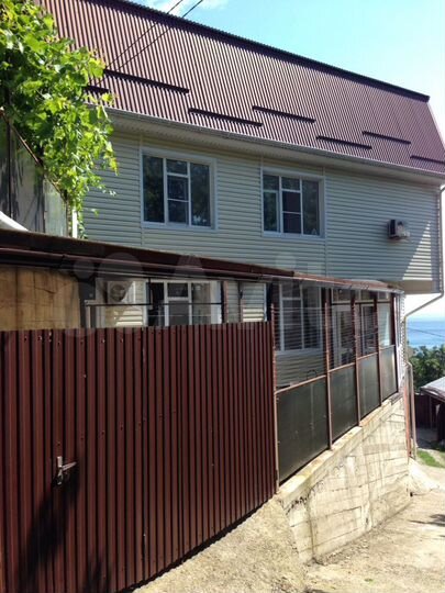 Дом 226 м² на участке 6,5 сот.