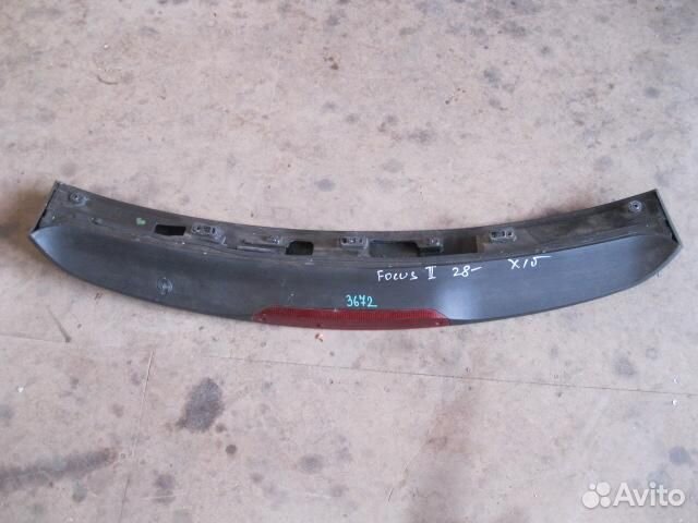 Спойлер (дефлектор) крышки багажника от Ford Focu