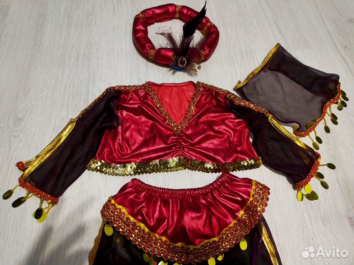 Карнавальный новогодний костюм восточной красавицы