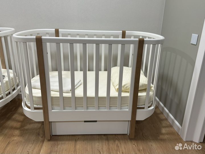 Детская кровать ellipse с маятником