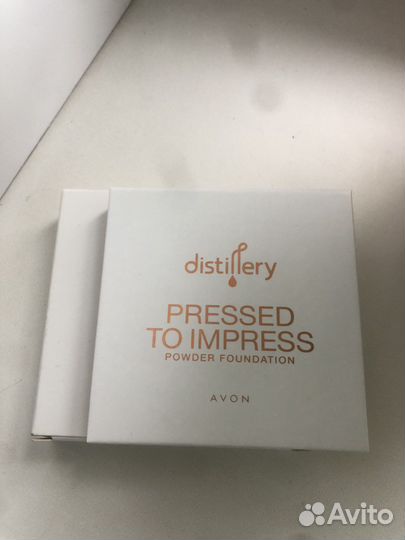 Компактная минеральная пудра avon
