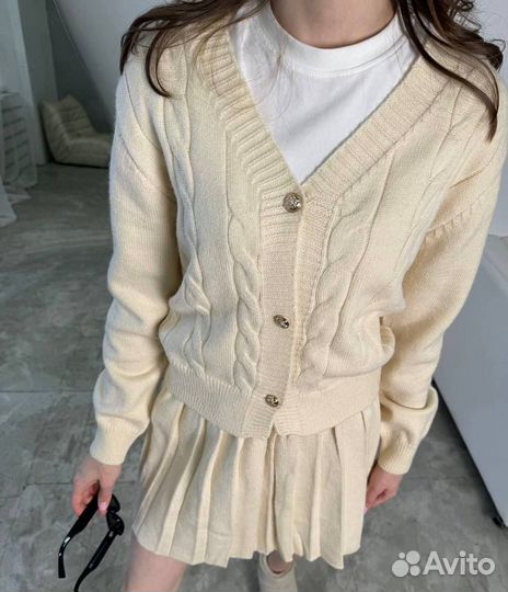 Костюм двойка с юбкой