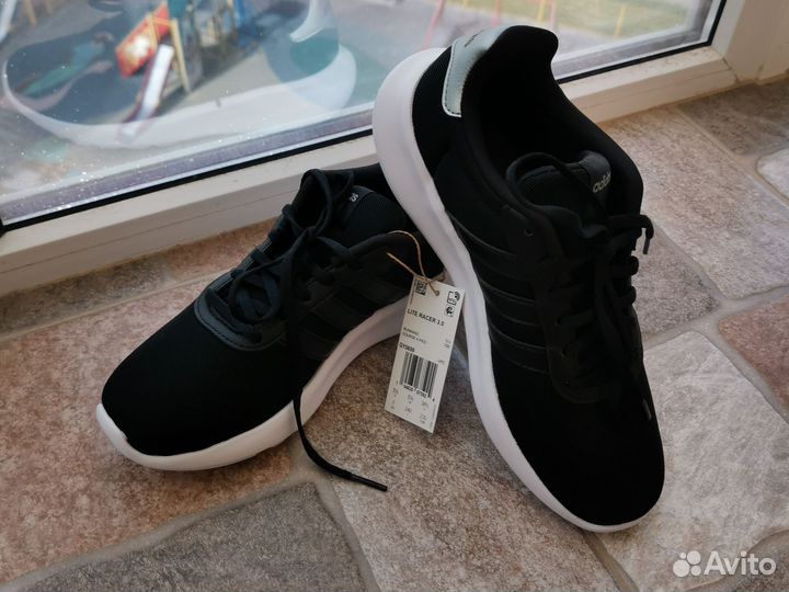 Кроссовки adidas