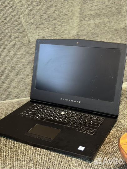 Dell Alienware p69f