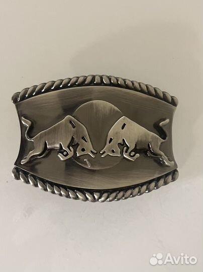 Бляшка на ремень Red Bull