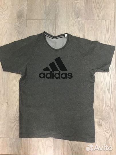 Футболка adidas