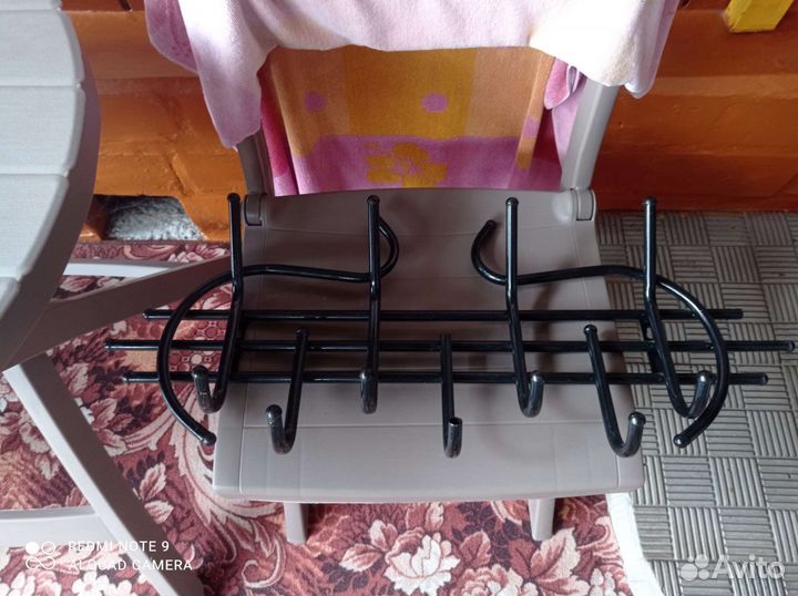 Вешалка в прихожую