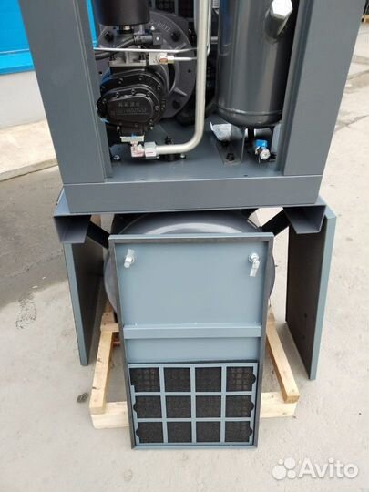 Винтовой компрессор IronMac IC 20/10 B