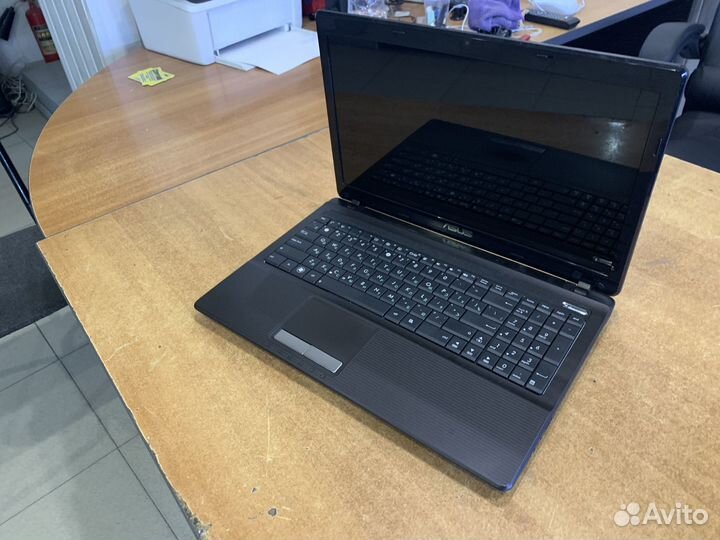 Asus X53BY в хорошем состоянии с SSD