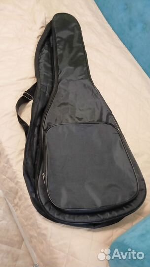 Продам акустическую гитару Caravan Music