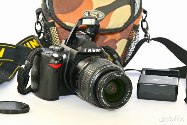 Nikon D40 зеркалка Kit Nikon AF-S 18-55