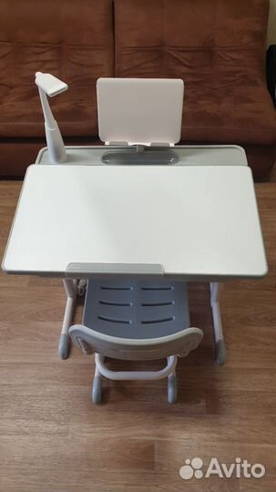 Растущий стол и стул Kantor, Чехия