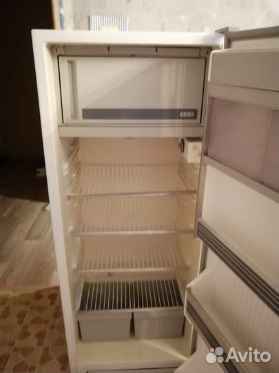 Холодильник на запчасти