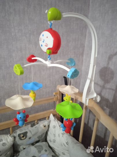 Мобиль на детскую кроватку