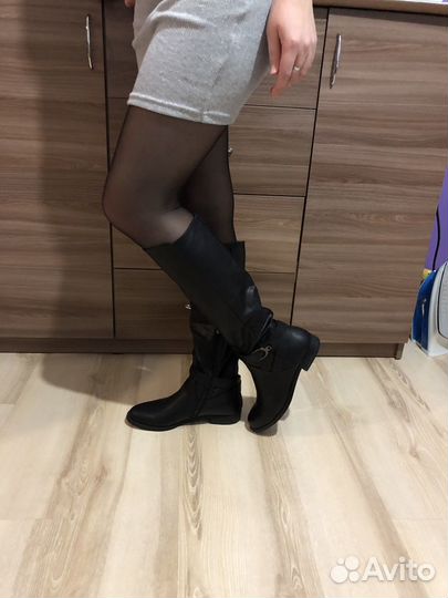 Продам осенние сапоги