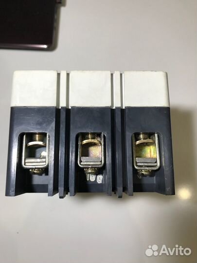 Выключатель Hmcp100R3C Cutler Hammer 100А Б/У 1 шт