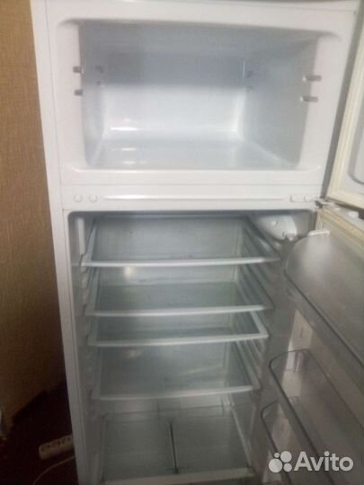 Холодильник бу хотпоинт ariston