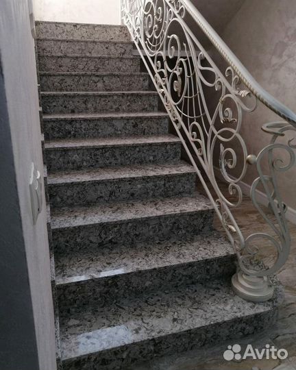 Лестница из акрила