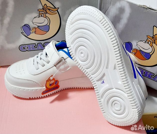 Сказка,кроссовки новые, р.28