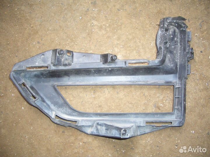 Рамка птф правая Ниссан Х-Трейл Т32 с 17