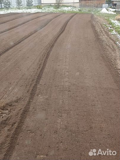 Вспашка земли фрезой