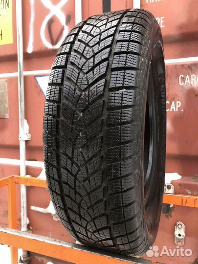 Goodyear UltraGrip Performance SUV Gen-1 225/65 R17