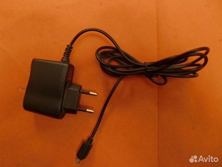 Зарядное устройство