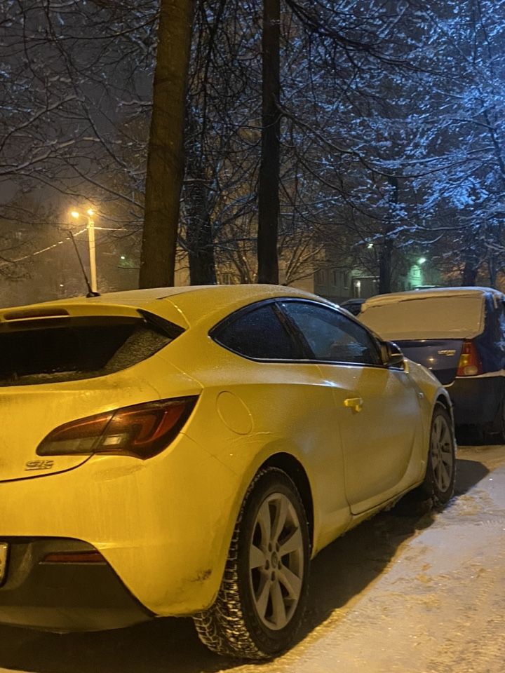 Opel Astra GTC: фото владельца